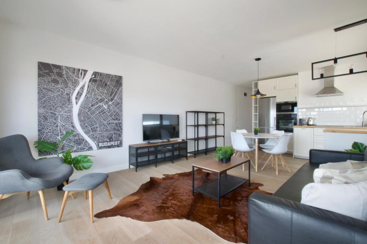 Penthouse Apartment By Hi5 -At The Top Of Budapest Exteriör bild