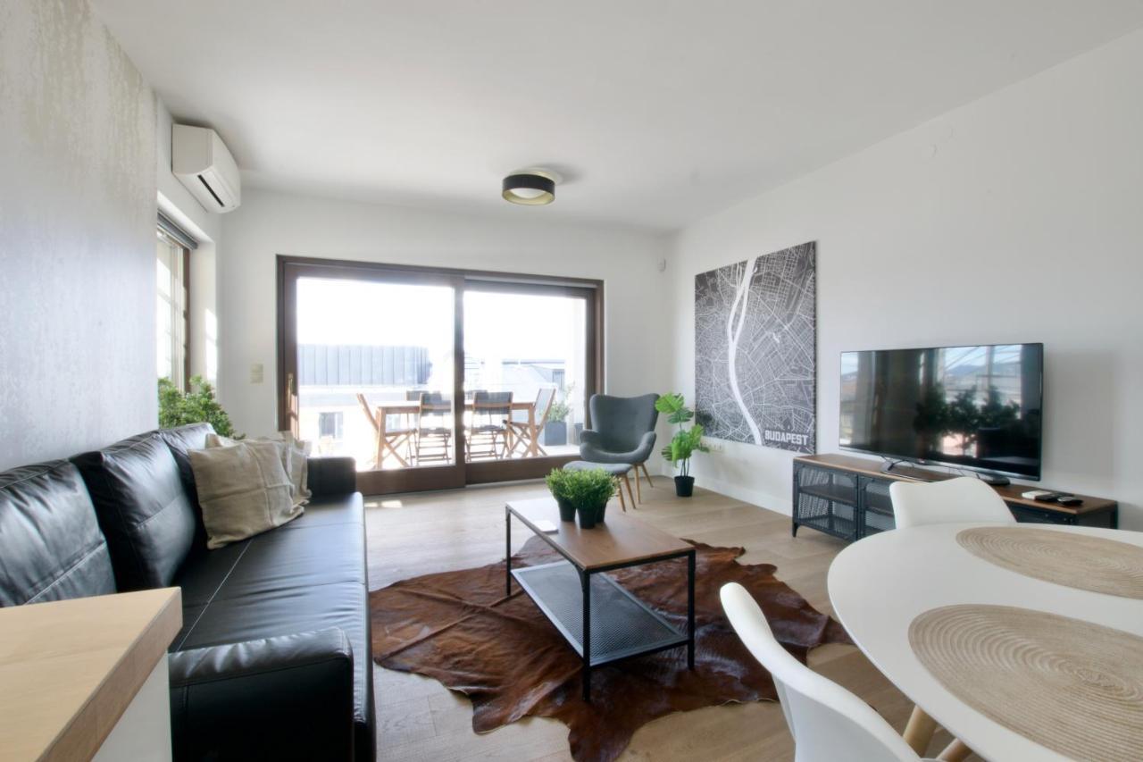 Penthouse Apartment By Hi5 -At The Top Of Budapest Exteriör bild
