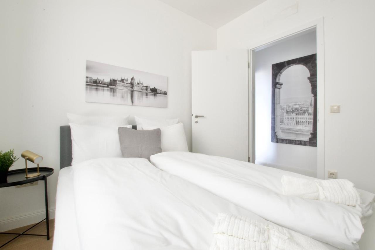 Penthouse Apartment By Hi5 -At The Top Of Budapest Exteriör bild